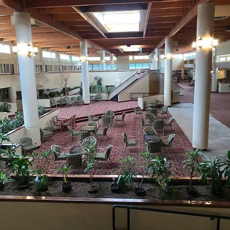 Garden Plaza Hotel