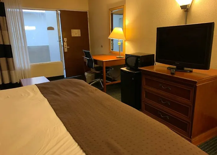 Garden Plaza 3*